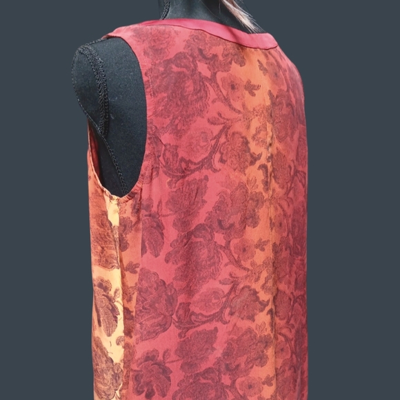 Elegant Silk Red and Orange Sleeveless Dress - Picture 3 of 5